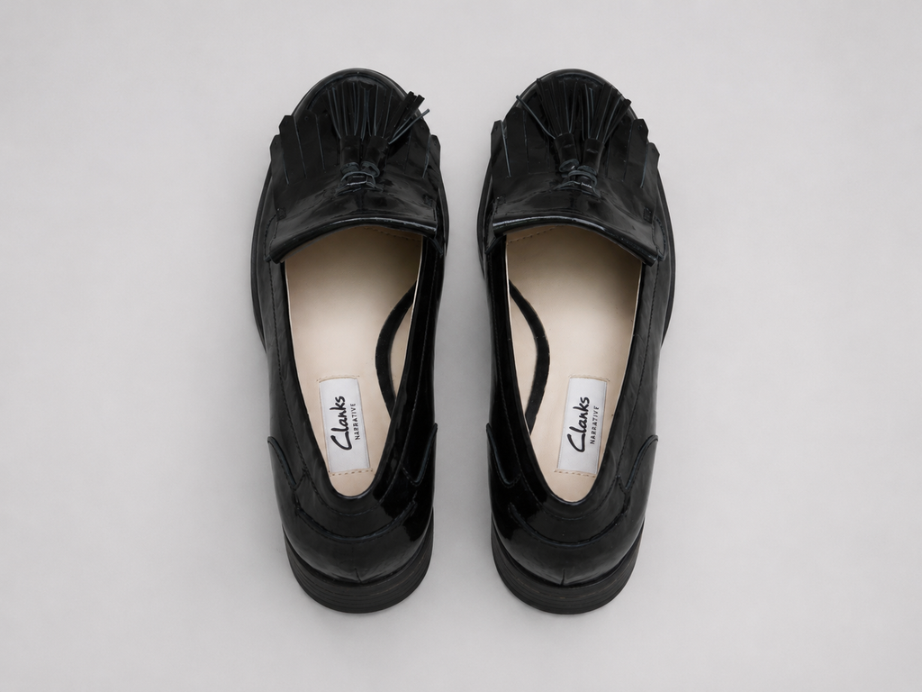 Tassel Loafer in Black