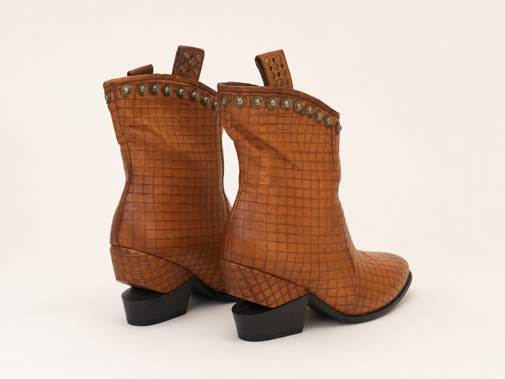 Cognac Grid Boot